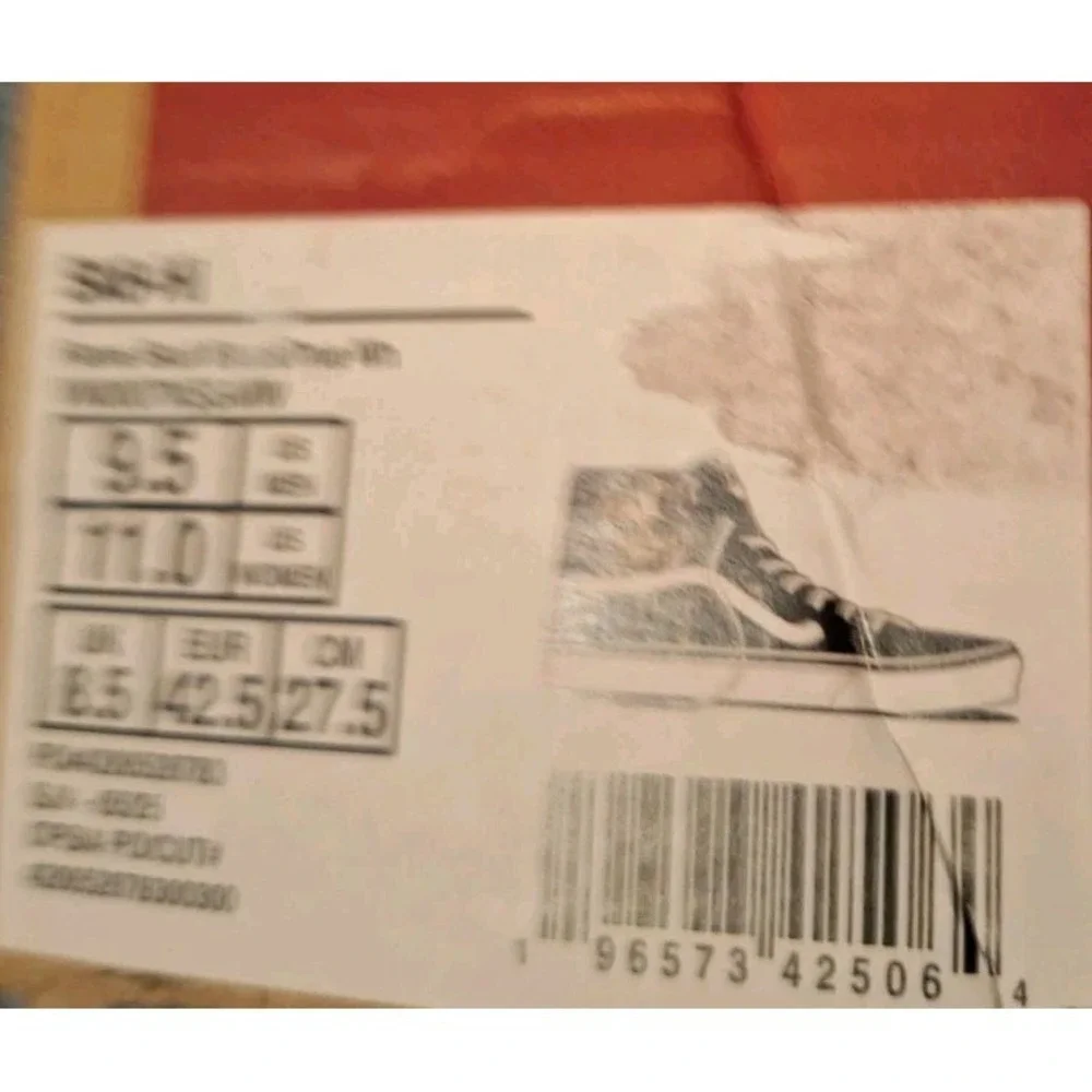 Vans Sk8-Hi Flame Skull Black True White Size US 9.5 Men  Sneaker Rare